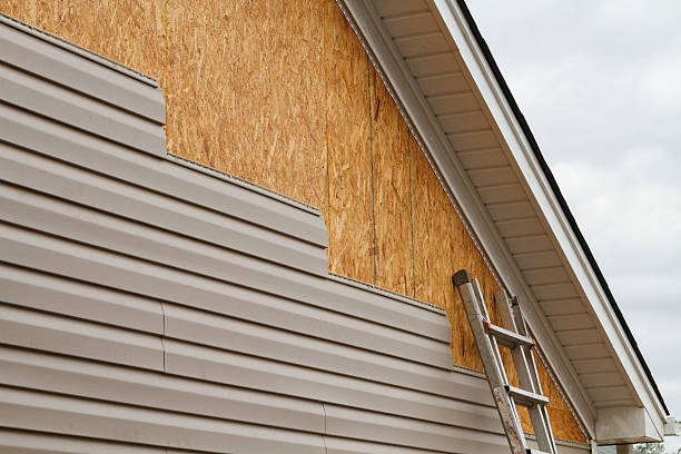 24/7 Emergency Vinyl Siding experts in South Elgin, IL